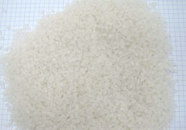 Hạt nhựa PVC trắng trong - Công Ty TNHH Sản Xuất Hạt Nhựa Và Bao Bì TATA